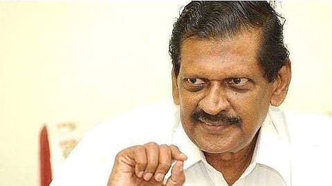 'രണ്ടില ജോസ് കൊണ്ട് പൊയ്ക്കോട്ടെ'; നല്ലത് ചെണ്ട; പാര്ട്ടി ചിഹ്നമാക്കാന് പി ജെ ജോസഫ്
