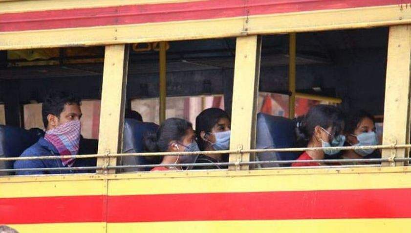 കൊറോണ : അന്തർ സംസ്ഥാന യാത്രക്കാരും നിരീക്ഷണത്തിൽ ; പരിശോധനയ്ക്ക്  മൊബൈൽ ഹെൽത്ത് യൂണിറ്റുകൾ