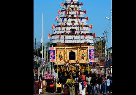 കല്‍പ്പാത്തി രഥോത്സവത്തിന് അനുമതി; രണ്ട് ഡോസ് വാക്‌സിന്‍ എടുത്ത അഗ്രഹാരത്തിലുള്ളവര്‍ക്ക് പങ്കെടുക്കാം