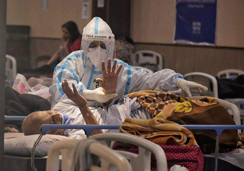 നേരിയ രോ​ഗലക്ഷണമുള്ളവർക്ക് പത്തു ദിവസം; ഹോം ഐസലേഷൻ മാർഗരേഖ പുതുക്കി 