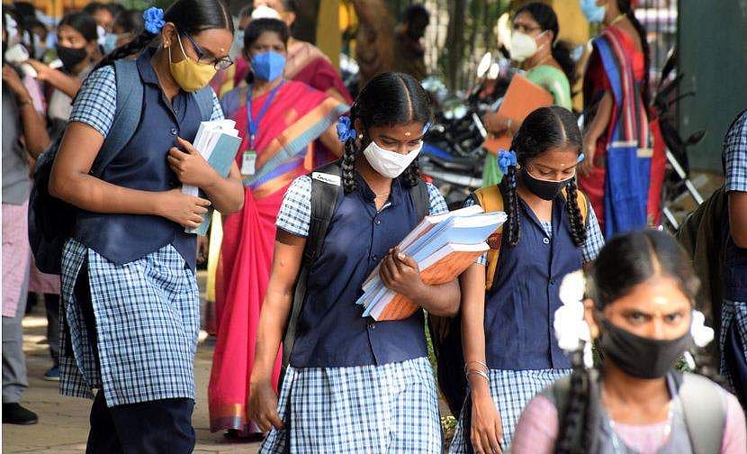 ഒന്‍പത്, പ്ലസ് വണ്‍ ക്ലാസുകള്‍ തിങ്കളാഴ്ച മുതല്‍