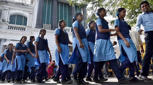 പ്ലസ് വണ്‍ മൂന്നാം അലോട്ട്‌മെന്റ്
 പ്രവേശനം ഇന്നുകൂടി