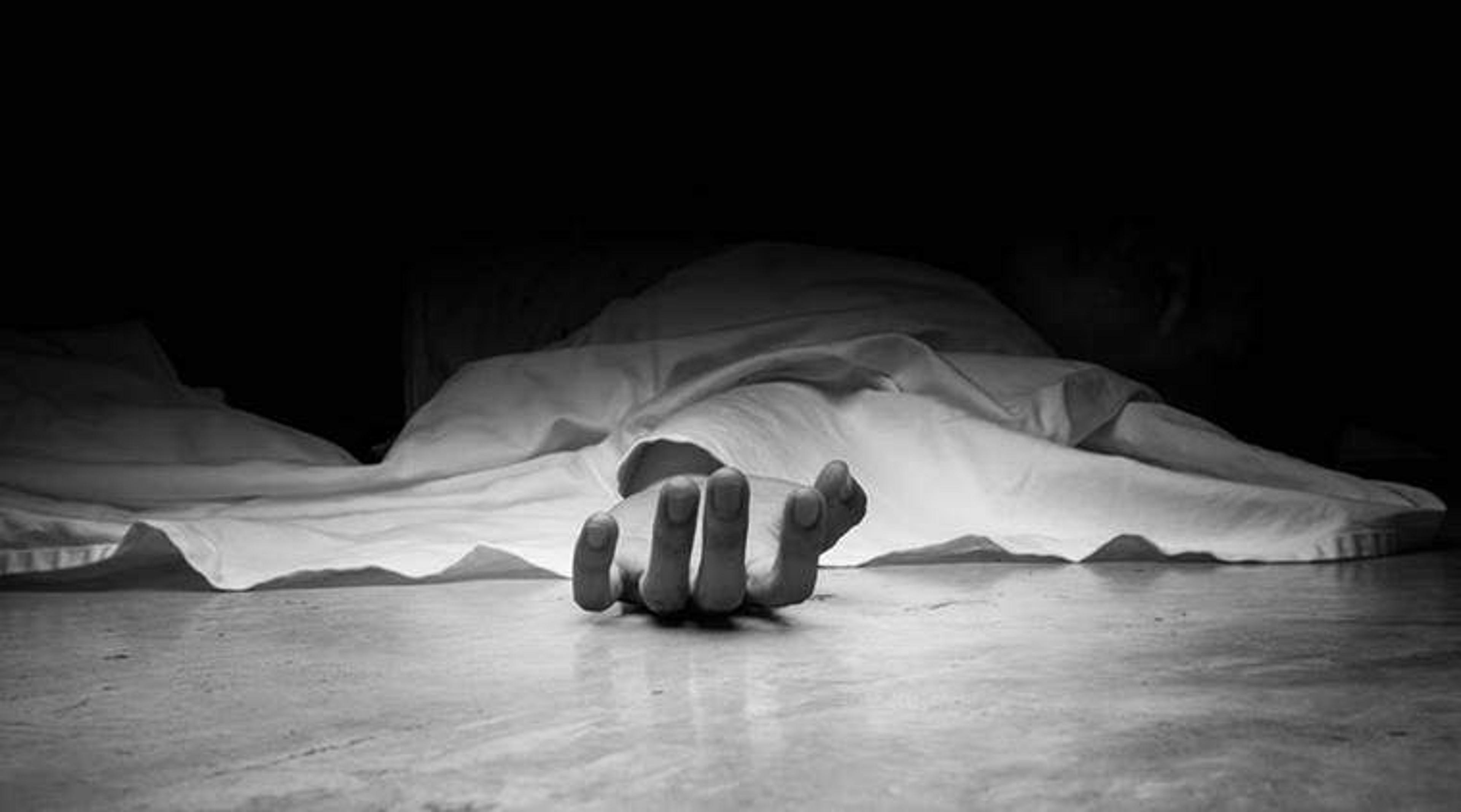 ഉച്ചഭക്ഷണത്തിനിടെ വാക്കുതർക്കം; പാലക്കാട് ഭർത്താവ് ഭാര്യയെ കഴുത്ത് ഞെരിച്ച് കൊലപ്പെടുത്തി