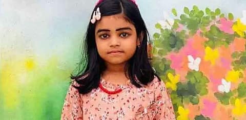 മാതാവിനൊപ്പം സഞ്ചരിക്കവെ സ്‌കൂട്ടറിന് പിന്നില്‍ കാറിടിച്ചു; ആറുവയസ്സുകാരി മരിച്ചു