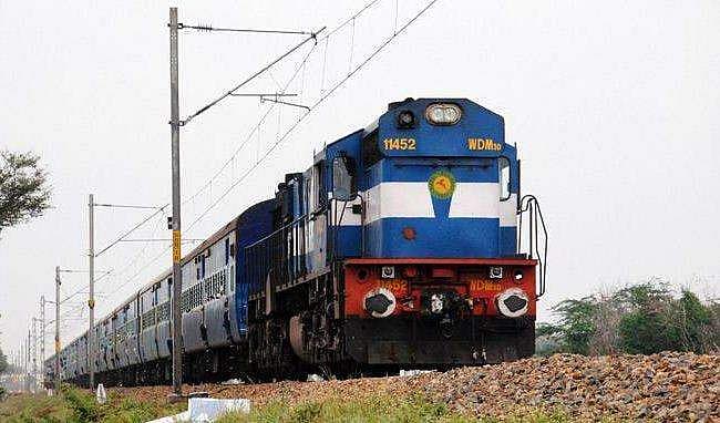 നാല് ട്രെയിനുകളില്‍ കോച്ചുകളുടെ എണ്ണം വര്‍ധിപ്പിക്കുന്നു