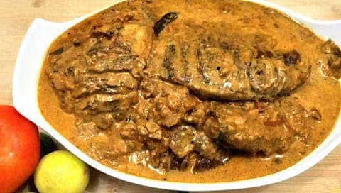 കരിമീൻ മപ്പാസും താറാവു കറിയും കൂട്ടി കുശാലായി തട്ടി! പണം നൽകാതെ മുങ്ങാൻ ശ്രമം; ഓടിച്ചിട്ടു പിടിച്ച് നാട്ടുകാർ 
