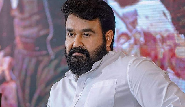 ഞാനെങ്ങനെ ആ നാടകം അവതരിപ്പിച്ചുവെന്ന് അത്ഭുതപ്പെട്ടു! ഇനിയൊരിക്കലും ചെയ്യാന്‍ കഴിയുമെന്ന് തോന്നുന്നില്ല; 'കര്‍ണഭാര'ത്തെക്കുറിച്ച് മോഹന്‍ലാല്‍