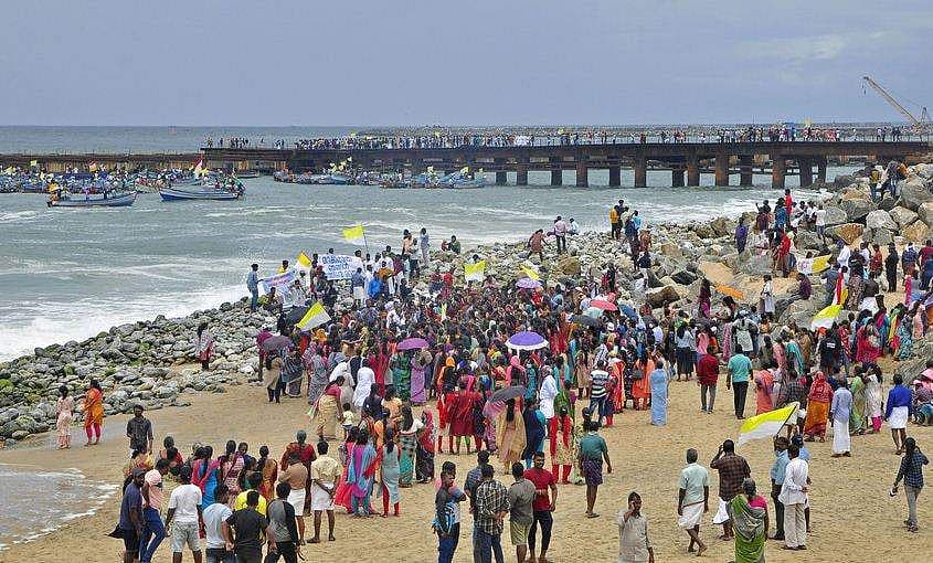 'മത്സ്യത്തൊഴിലാളികൾക്കെതിരായ ഉത്തരവ് നേടാൻ അദാനി ഗ്രൂപ്പിന് കൂട്ടുനിന്നു'; സർക്കാരിനെതിരെ രൂക്ഷ വിമർശനവുമായി ലത്തീൻ അതിരൂപത