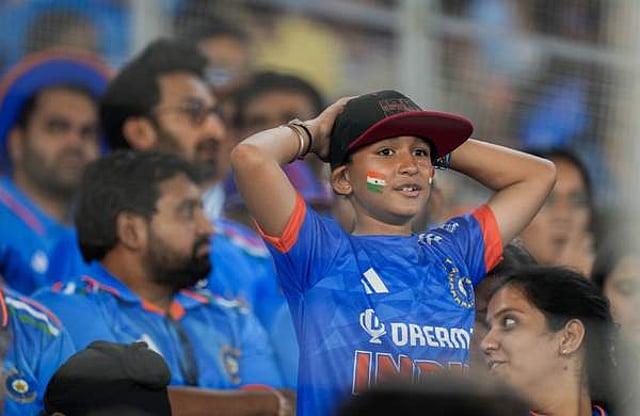 അഹമ്മദാബാദ് നരേന്ദ്ര മോദി സ്റ്റേഡിയത്തിൽ കളി കാണാനെത്തിയ ഇന്ത്യൻ ആരാധകരുടെ നിരാശ/ ചിത്രം: പിടിഐ