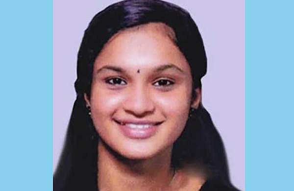 'തന്നോടൊപ്പം ജീവിക്കാന്‍ സമ്മതിച്ചില്ലെങ്കില്‍ ജീവിതം നശിപ്പിച്ചു കളയും'; യുവാവിന്റെ നിരന്തര ശല്യം; രാഖിശ്രീയുടെ മരണത്തില്‍ അച്ഛന്‍