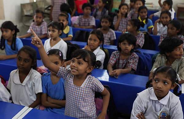 ‘ടീച്ചർ’ വിളി നിർബന്ധമാക്കണ്ട, കുട്ടികൾ ഇഷ്ടമുള്ളതു പോലെ വിളിക്കട്ടെ 