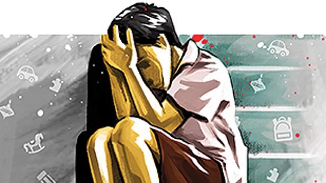 ബസ്സിൽ കയറിയ പത്താം ക്ലാസുകാരനെ കണ്ടക്ടർ കടിച്ചു; പരാതി
