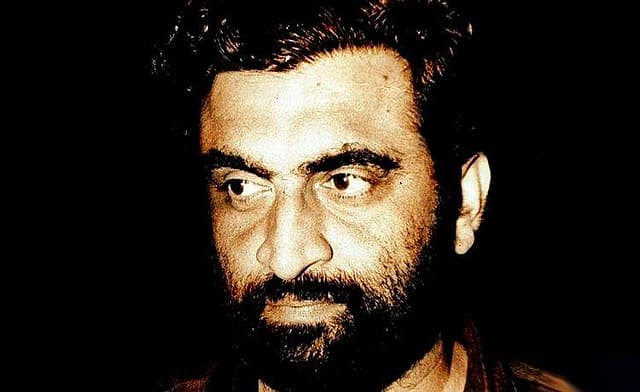 'നമ്മളാരും കുരുതി കഴിക്കാനും പൂരം തുള്ളാനും പോകാറില്ല'; കുമാരനാശാനും ഹിന്ദുമതവും -നരേന്ദ്രപ്രസാദ് എഴുതിയ ലേഖനം