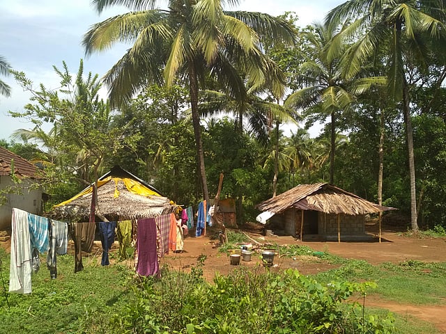 തേങ്കുറിശ്ശിയില് കടക്കെണിയിലായവരുടെ വീടുകള്
