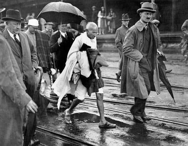 രണ്ടാം വട്ടമേശ സമ്മേളനത്തിനായി ഇംഗ്ലണ്ടിലെത്തിയ ഗാന്ധിജി (1931)