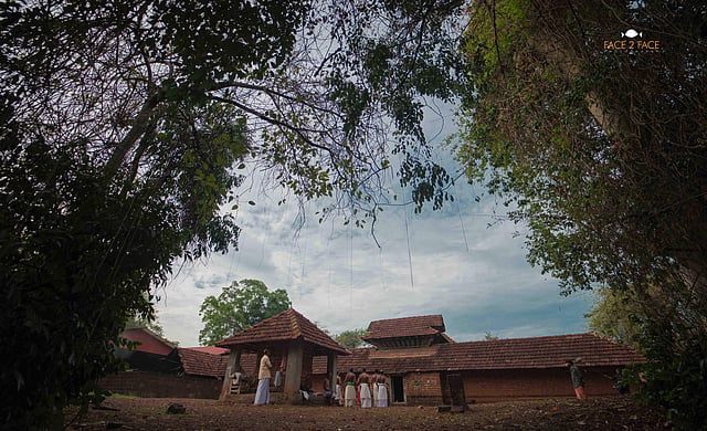 തിരുവർക്കാട്ട് ഭഗവതി ക്ഷേത്രം. കൊടുങ്ങല്ലൂർ ക്ഷേത്രം കഴിഞ്ഞാൽ കേരളത്തിലെ ഏറ്റവും പ്രധാന ഭദ്രകാളി ക്ഷേത്രം മാടായിക്കാവാണ്/ ഫോട്ടോ: സുധീഷ് കോമത്ത്