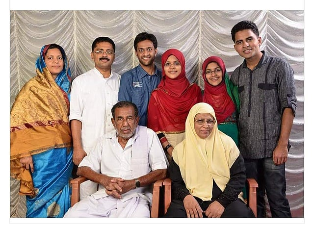 കുടുംബത്തോടൊപ്പം