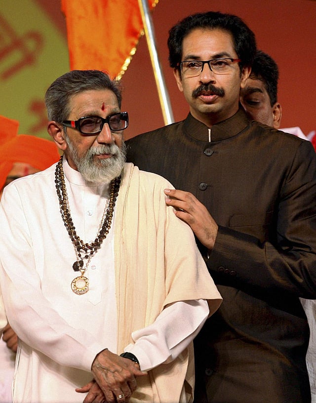 ബാൽ താക്കറെയും മകൻ ഉദ്ധവും