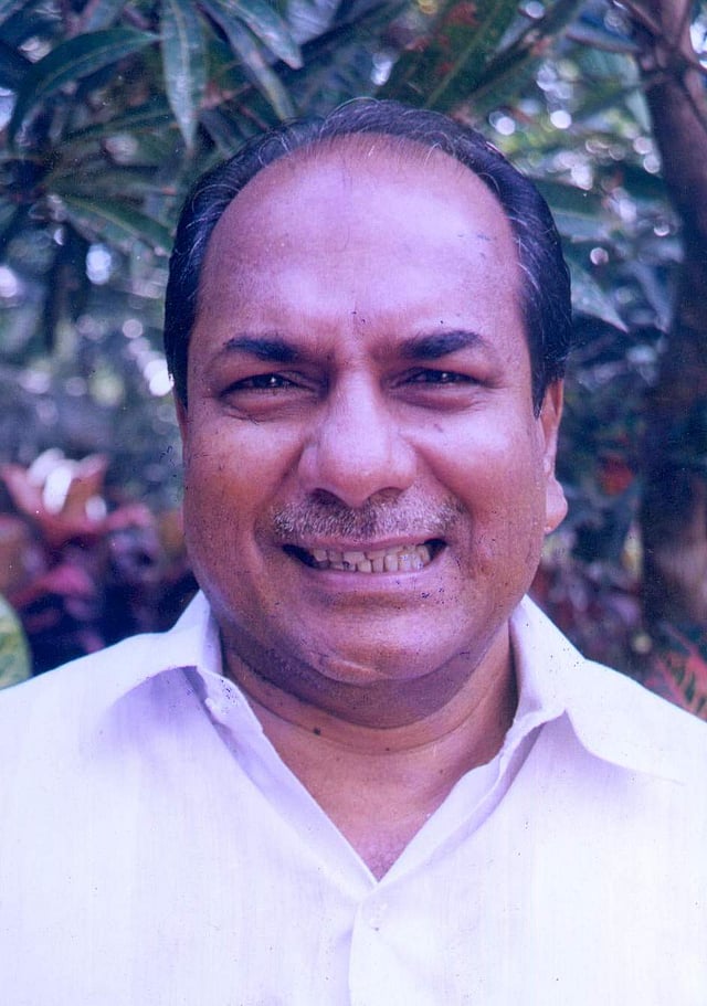 എകെ ആന്റണി
