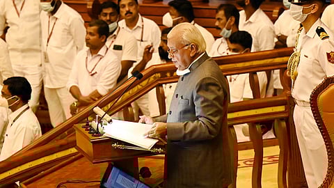 ഗവര്‍ണര്‍ ആരിഫ് മുഹമ്മദ് ഖാന്‍