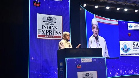 തിങ്ക് എഡു കോണ്‍ക്ലേവില്‍ ഗോപാല്‍ കൃഷ്ണ ഗാന്ധി സംസാരിക്കുന്നു