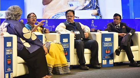 തിങ്ക് എഡ്യൂ കോണ്‍ക്ലേവില്‍ ഡോ. സുധ ശേഷയ്യന്‍, ഡോ. എസ് സച്ചിദാനന്ദ്, ഡോ ശരദ് കുമാര്‍ അഗര്‍വാള്‍ എന്നിവര്‍
