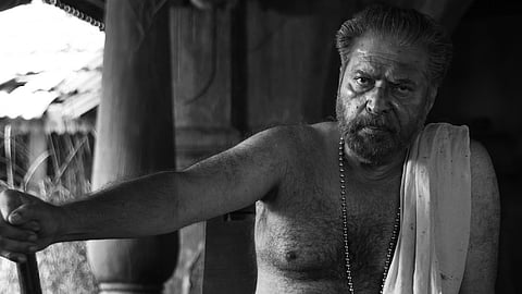 ഭ്രമയുഗം പോസ്റ്റര്‍