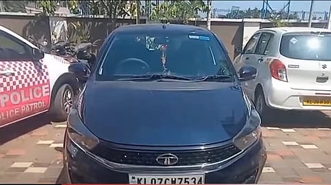 പൊലീസ് കസ്റ്റഡിയിലെടുത്ത കാർ