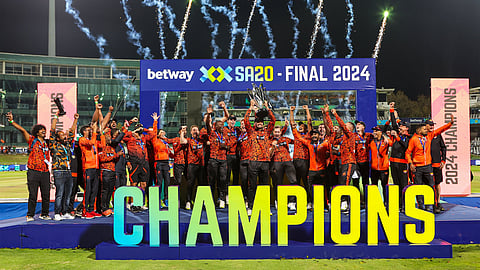 എസ്എ20 ചാമ്പ്യന്‍മാരായ സണ്‍റൈസേഴ്‌സ് ഈസ്റ്റേണ്‍ കേപ് ടീം