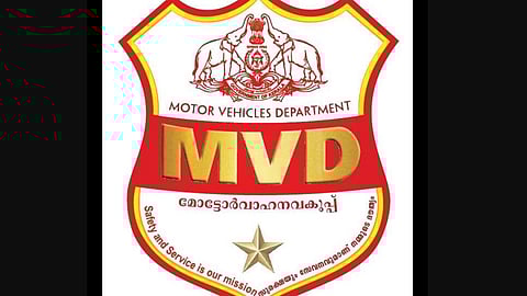  അനുവാദമില്ലാതെയാണ് വിദ്യാര്‍ത്ഥികള്‍ സ്‌കൂള്‍ കോമ്പൗണ്ടില്‍ വാഹനങ്ങള്‍ കയറ്റിയത്