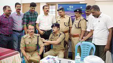 എസ്പി വൈഭവ് സക്സേന പരിശോധന നടത്തുന്നു