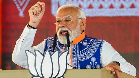 മധ്യപ്രദേശിലെ ബിജെപി റാലിയില്‍ സംസാരിക്കുന്ന മോദി  
