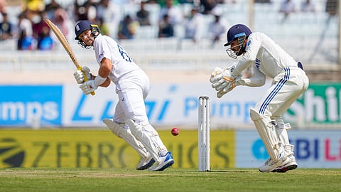 ഇന്ത്യക്കെതിരെ നാലാം ടെസ്റ്റില്‍ ആദ്യദിനം സെഞ്ച്വറി നേടിയ ഇംഗ്ലണ്ട് താരം ജോ റൂട്ട് 
