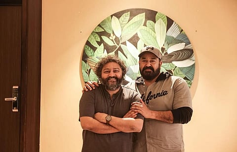 മലൈക്കോട്ടൈ പുറത്തുനിന്നല്ല, ഉള്ളില്‍ കയറി വെടിയുതിര്‍ക്കണം

