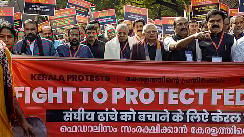 മുഖ്യമന്ത്രിയുടെ നേതൃത്വത്തിൽ ജന്തർ മന്തറിലേക്കുള്ള പ്രതിഷേധമാർച്ച് 