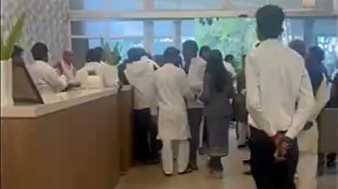 എംഎല്‍എമാര്‍ റിസോര്‍ട്ടില്‍