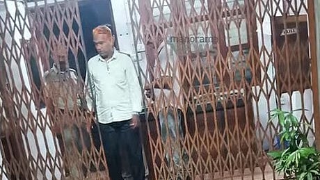 അറസ്റ്റിലായ കരാട്ടെ അധ്യാപകൻ