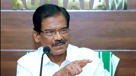 തോമസ് ചാഴിക്കാടന്‍ 
