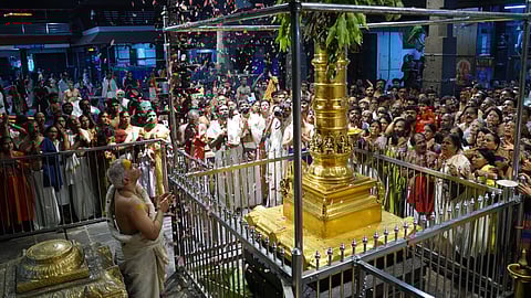 ഗുരുവായൂർ ക്ഷേത്രത്തിൽ ഉത്സവത്തിന് തുടക്കം കുറിച്ച് കൊടിയേറ്റ് ചടങ്ങ്