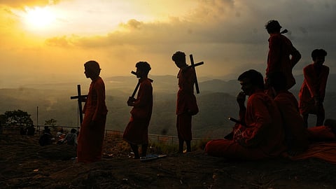 മാര്‍ച്ച് 23 മുതല്‍ ഏപ്രില്‍ 30വരെയാണ് മലയാറ്റൂര്‍ തീര്‍ഥാടന കേന്ദ്രത്തില്‍ വിശുദ്ധ വാരം