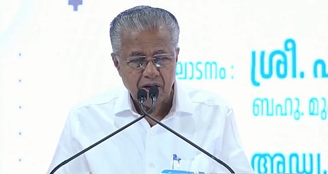 കെ-റൈസ് വിതരണോദ്ഘാടനം നിര്‍വഹിച്ച് മുഖ്യമന്ത്രി സംസാരിക്കുന്നു