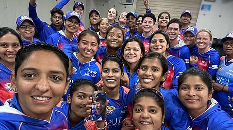 മുംബൈ ഇന്ത്യന്‍സ് ടീം