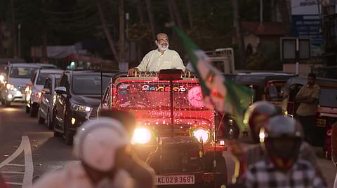 തോമസ് ഐസക്ക് പ്രചാരണത്തിൽ

