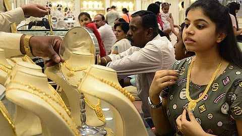 5875 രൂപയാണ് ഒരു ഗ്രാം സ്വര്‍ണത്തിന്റെ വില