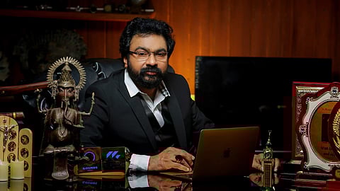 മോന്‍സന്‍ / ഫെയ്‌സ്ബുക്ക് ചിത്രം