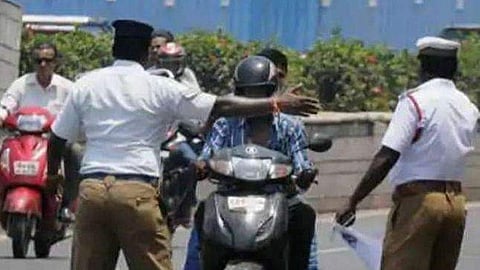 നിയമം ലംഘിച്ച് യാത്ര; 26 പേരുടെ ലൈസന്‍സ് റദ്ദാക്കി