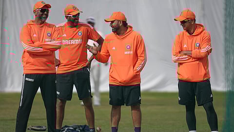 ഇന്ത്യന്‍ ടീം പരിശീലനത്തിനിടെ