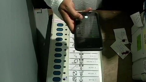  ഇലക്ട്രോണിക് വോട്ടിങ് മെഷീന്‍