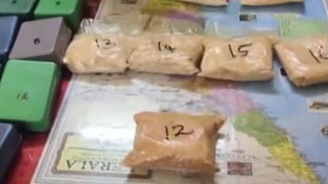 പാലക്കാട് റെയില്‍വേ സ്റ്റേഷനില്‍ നിന്ന് പിടിച്ചെടുത്ത ഹെറോയിന്‍
