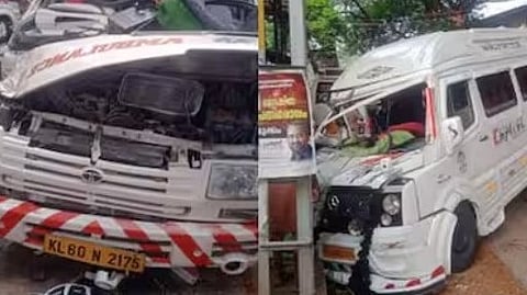 അപകടത്തില്‍ തകര്‍ന്ന ആംബുലന്‍സും ട്രാവലറും
